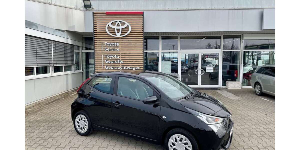 Toyota Aygo 14.500 km 11.960 &euro; Zeithain 01619
