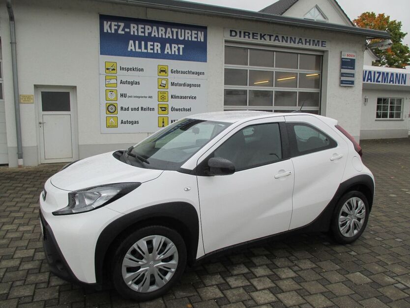 Toyota Aygo (X) 27.000 km 9.900 € Pfullendorf-Gaisweiler 88630