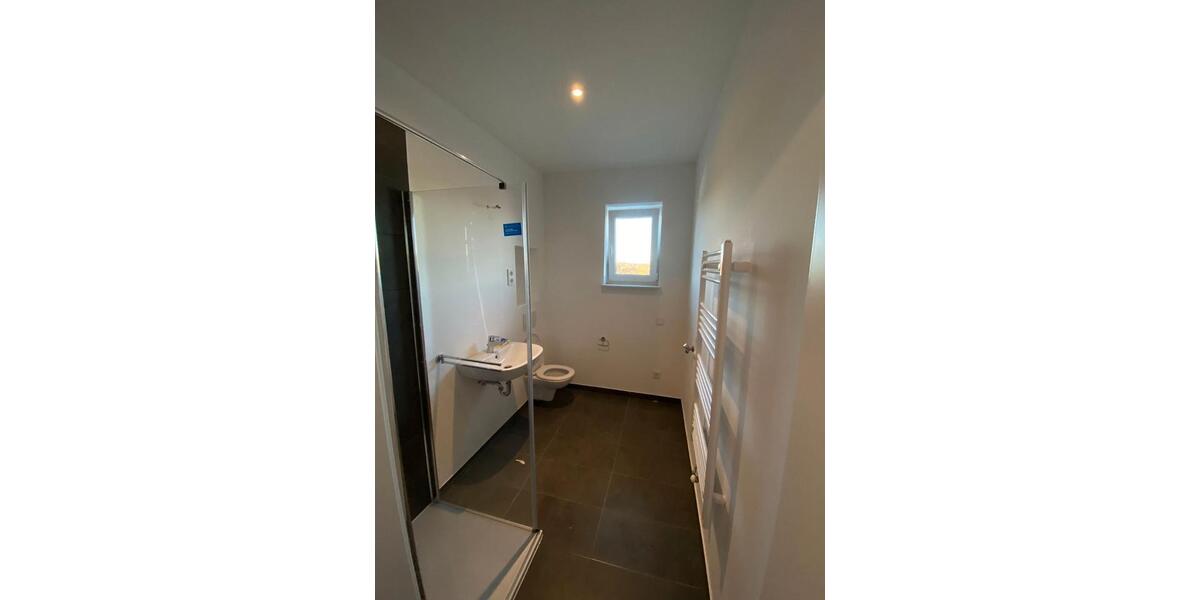 Einfamilienhaus Erkner - 2 Zimmer, 75 m&sup2;, 1.499&euro; | Angebot:25994024