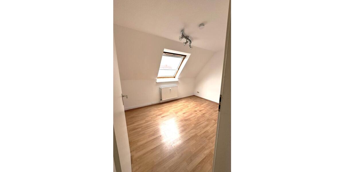 Dachgeschoßwohnung Barth - 2 Zimmer, 30 m&sup2;, 330&euro; | Angebot:26289203