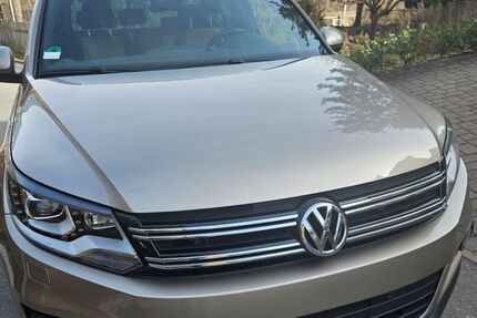 VW Tiguan 97.000 km 9.000 &euro; Schneeberg 08289