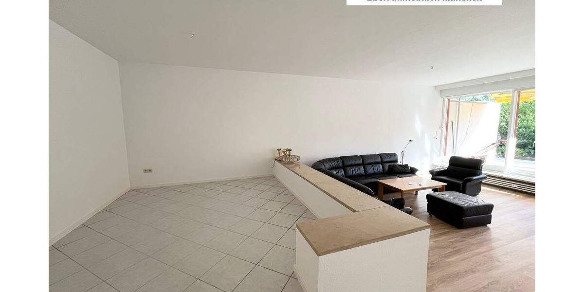 Lichtdurchflutete Erdgeschoss-Wohnung mit Garten & zwei Terrassen in ruhiger Lage 3 zimmer