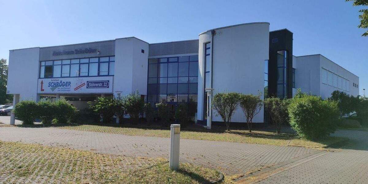 Repräsentative Gewerbeimmobilie mit Showroom, Aufzug und Erweiterungsgrundstück zu verkaufen zimmer