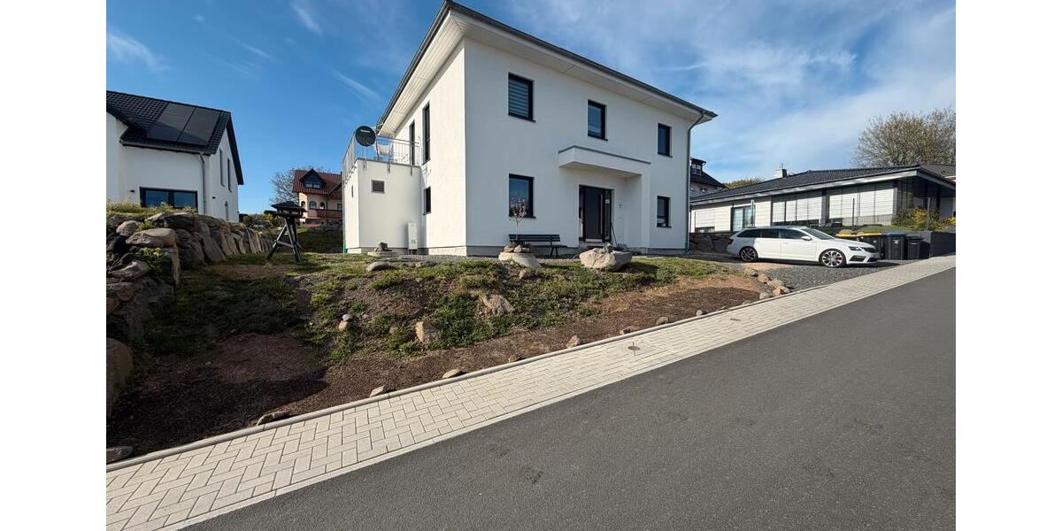 Einfamilienhaus Driedorf - 11 Zimmer, 200 m&sup2;, 500.000&euro; | Angebot:26495780