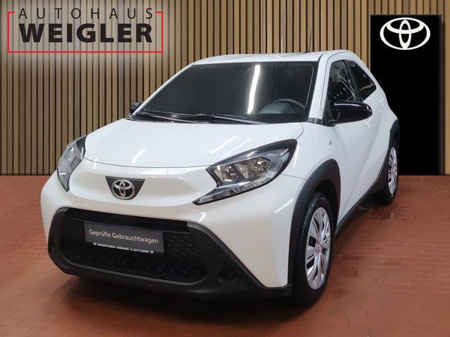 Toyota Aygo (X) 18.480 km 13.890 &euro; Leverkusen 51381