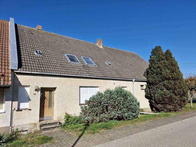 Haus zum Kaufen in Hohenbellin 57.000 € 150 m²
