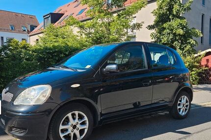 Toyota Yaris 156.000 km 3.450 &euro; Nürnberg 90429