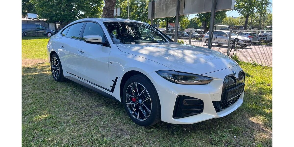 BMW i4 67.000 km 35.900 &euro; München 81243