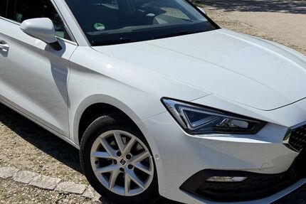 Seat Leon 99.000 km 14.500 &euro; München 81549