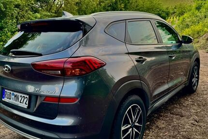 Hyundai TUCSON 125.700 km 14.890 &euro; Nierstein 55283