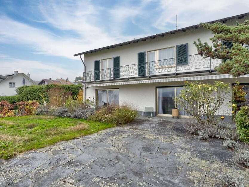 Haus zum Kaufen in Lörrach 1.940.000 € 200 m²