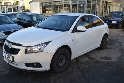 Chevrolet Cruze 135.000 km 2.900 &euro; München 81243