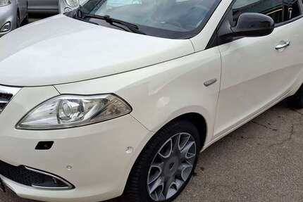 Lancia Ypsilon 119.000 km 7.590 € Neu-Ulm 89231