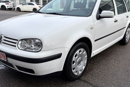 VW Golf 133.000 km 2.290 &euro; Bruchsal 76646