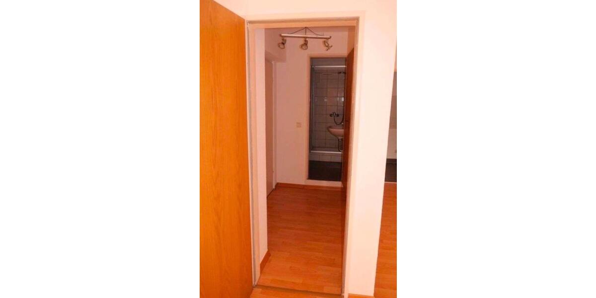 Erdgeschoßwohnung Düsseldorf Stadtbezirk 9 - 1.5 Zimmer, 29 m&sup2;, 645&euro; | Angebot:26003624