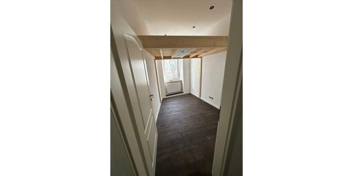 Frei ab 01.02.2026 Gute Lage 4-Zimmer-Wohnung zimmer