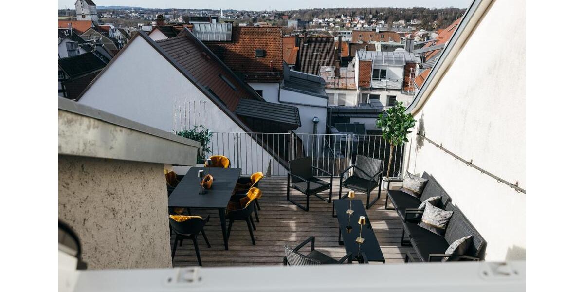 Möbliertes Penthouse mit Dachterrasse in der Altstadt 4 zimmer