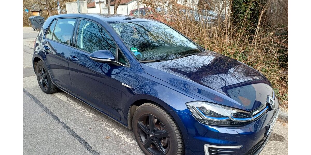 VW Golf 75.500 km 12.400 &euro; Olching 82140