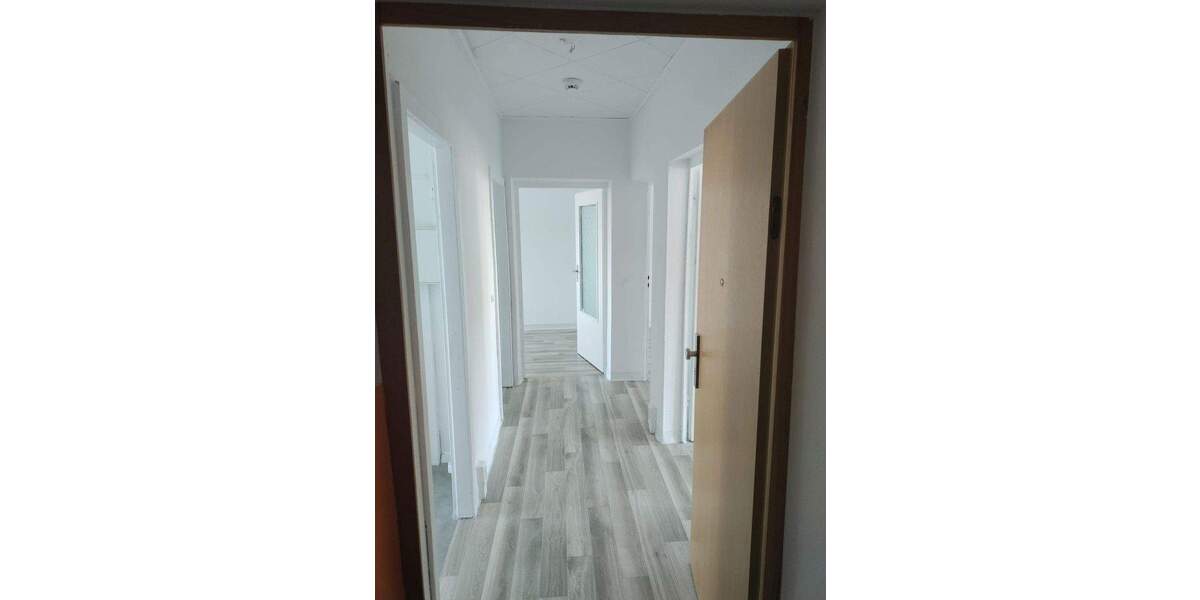 269 € | 69 qm | 4 ZKB Balkon | Günstige Fernwärme 4 zimmer