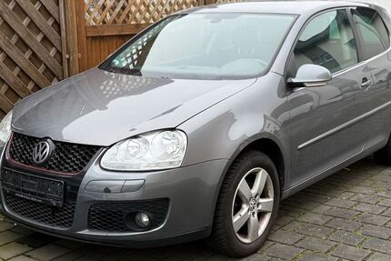 VW Golf 170.000 km 2.500 &euro; Mainz-Kostheim 55246
