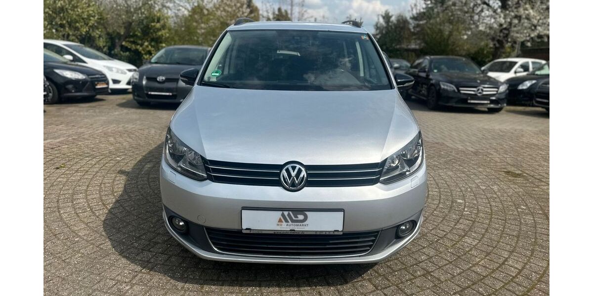 VW Touran 216.000 km 6.999 &euro; Ibbenbüren 49477