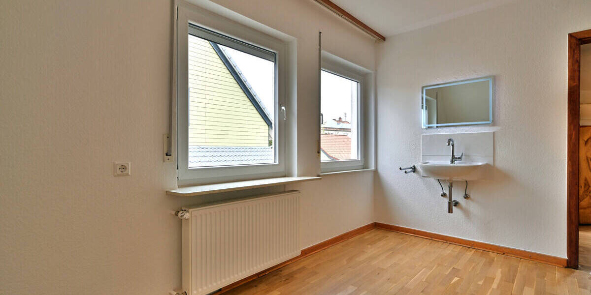 Einfamilienhaus Ramstein-Miesenbach Miesenbach - 6 Zimmer, 182 m&sup2;, 1.950&euro; | Angebot:26359656