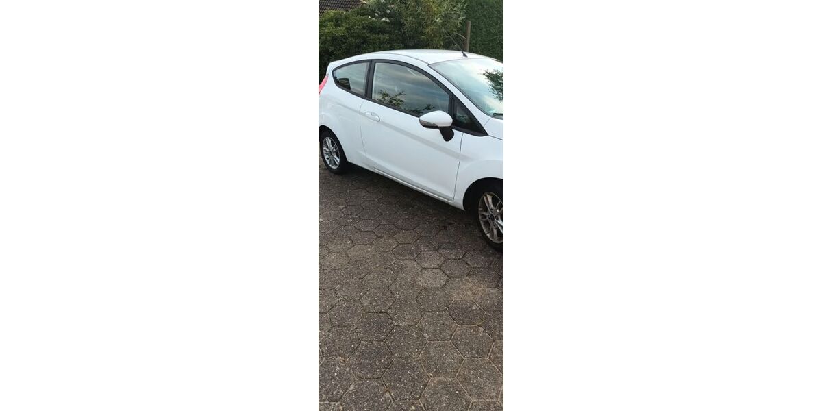 Ford Fiesta 102.000 km 10.500 &euro; Lachendorf 29331