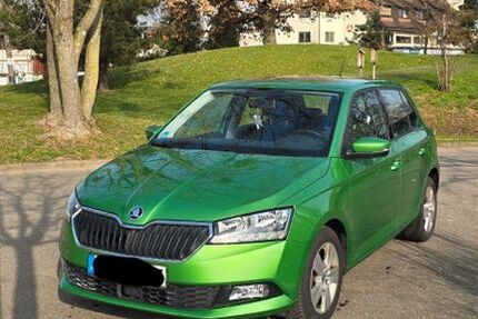 Skoda Fabia 82.000 km 11.000 &euro; Müllheim 79379