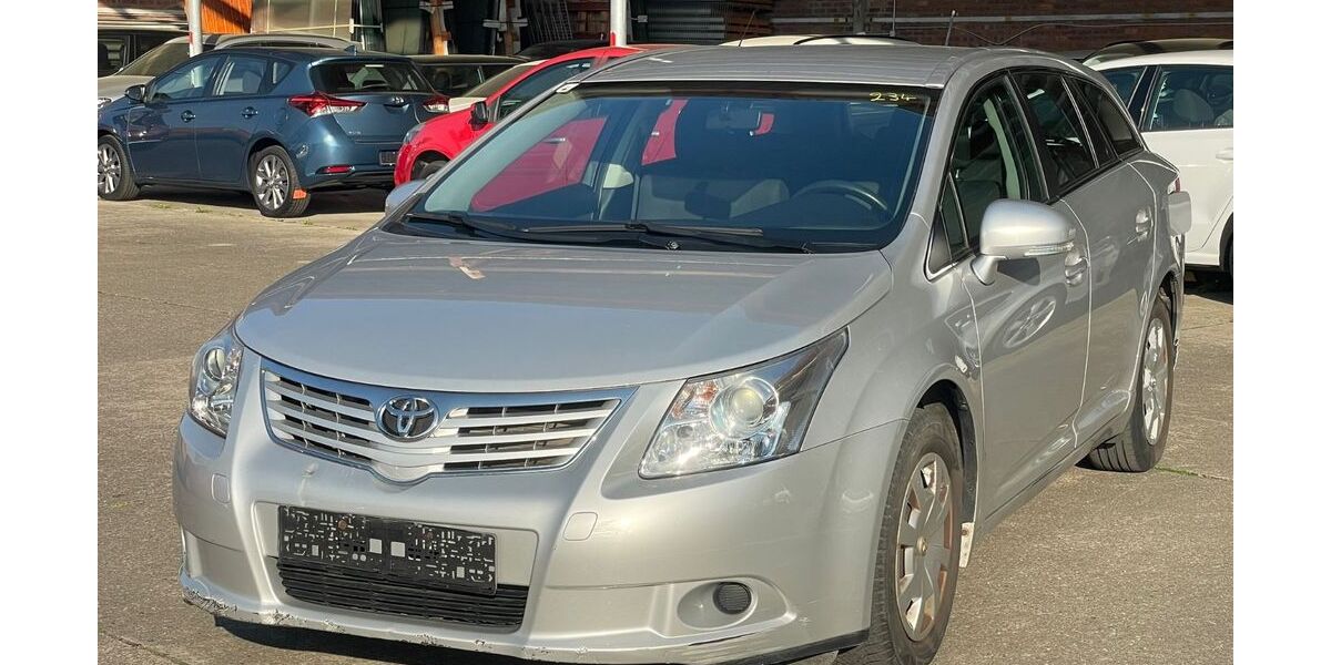 Toyota Avensis 115.000 km 2.999 &euro; Herbolzheim 79336