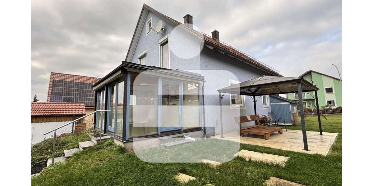 Einfamilienhaus Oberviechtach - 6 Zimmer, 160 m&sup2;, 210.000&euro; | Angebot:25202286