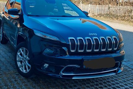 Jeep Cherokee 133.000 km 13.990 &euro; Lenggries 83661