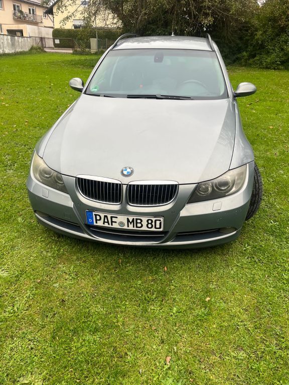 BMW 330 388.000 km 5.999 € Reisgang 85276