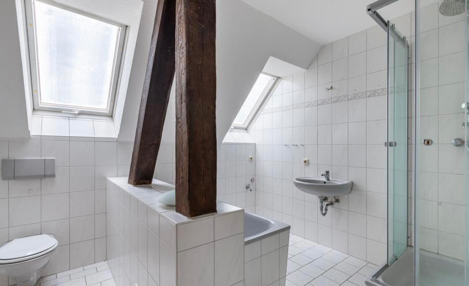 Dachgeschoßwohnung Genthin - 3 Zimmer, 90 m&sup2;, 675&euro; | Angebot:25308683