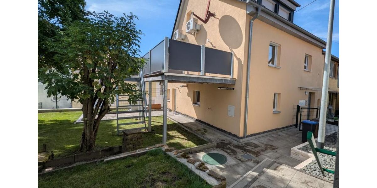 2 Whg möglich, kernsanierte DHH zu vermieten 6 zimmer