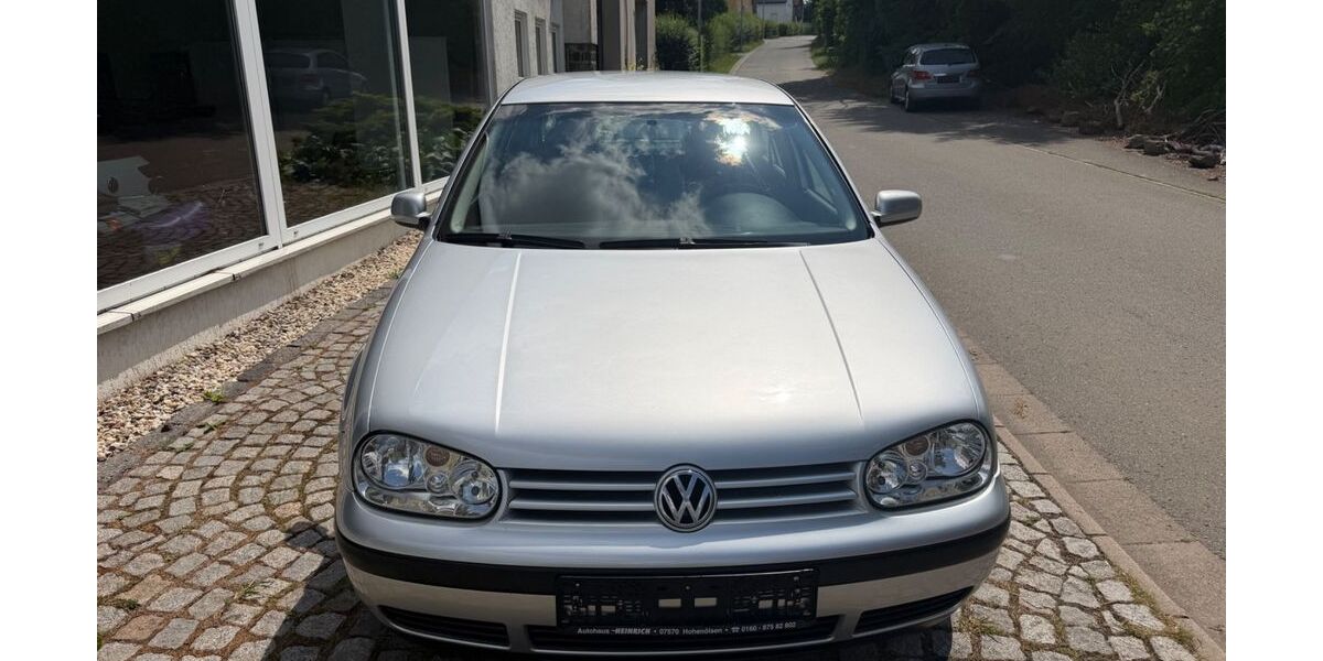 VW Golf 53.200 km 3.400 &euro; Hohenölsen 07570