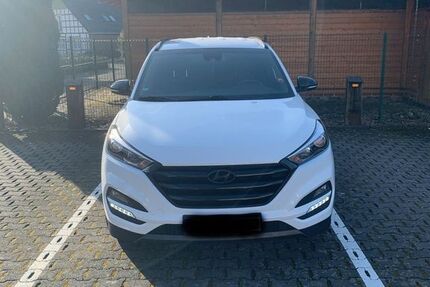 Hyundai TUCSON 125.000 km 15.000 &euro; Porta Westfalica 32457