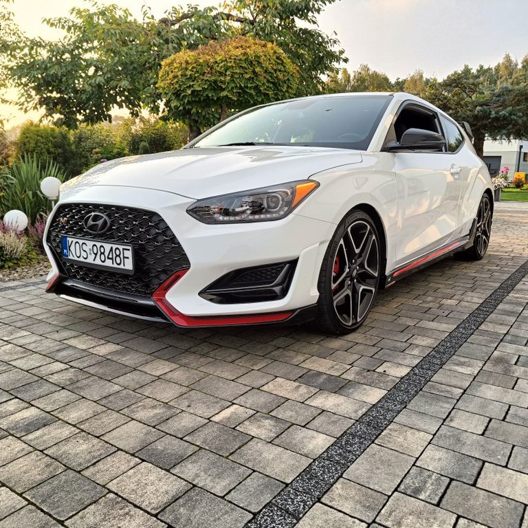 Veloster