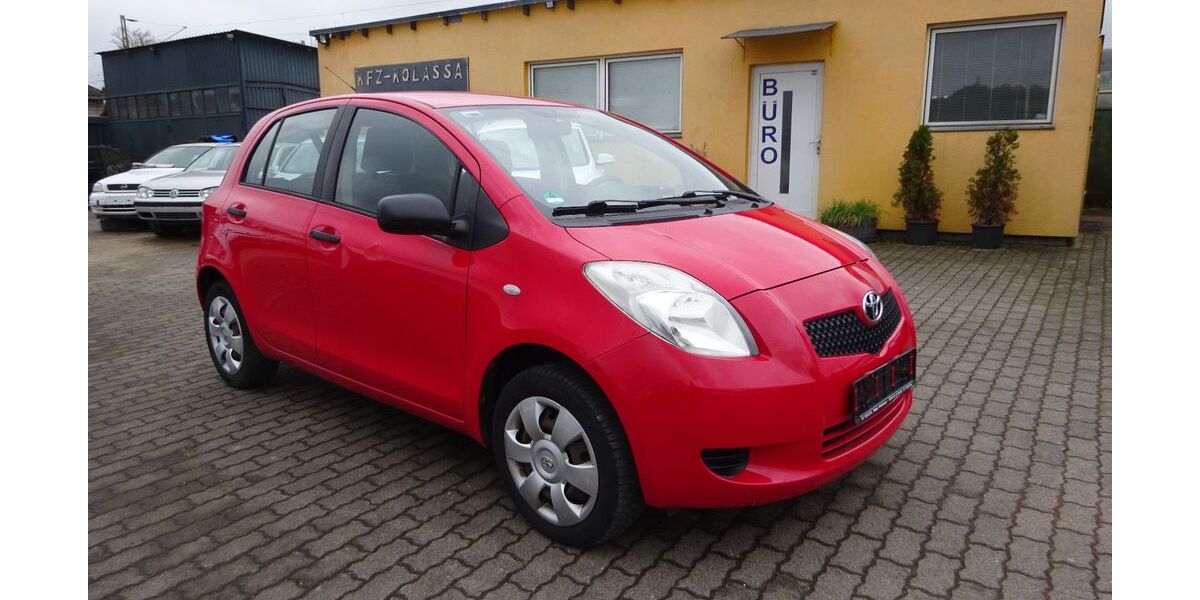 Toyota Yaris 199.999 km 2.650 &euro; Würzburg 97084