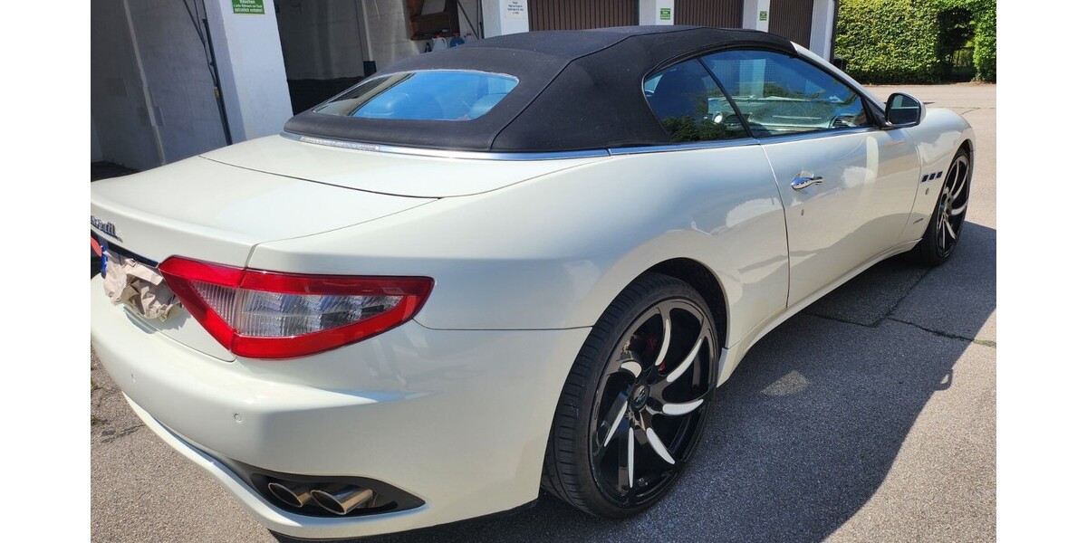 Maserati GranCabrio 88.000 km 33.999 &euro; München 80313
