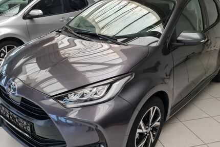 Toyota Yaris 12.500 km 23.490 € Kall 53925