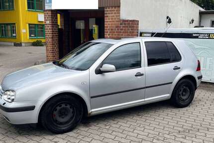 VW Golf 308.600 km 710 &euro; Cottbus 03050