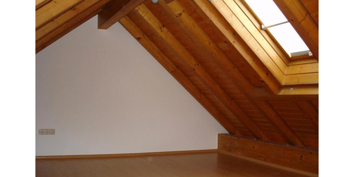 Dachgeschoßwohnung Neuenstadt am Kocher - 2 Zimmer, 110 m&sup2;, 950&euro; | Angebot:26415219