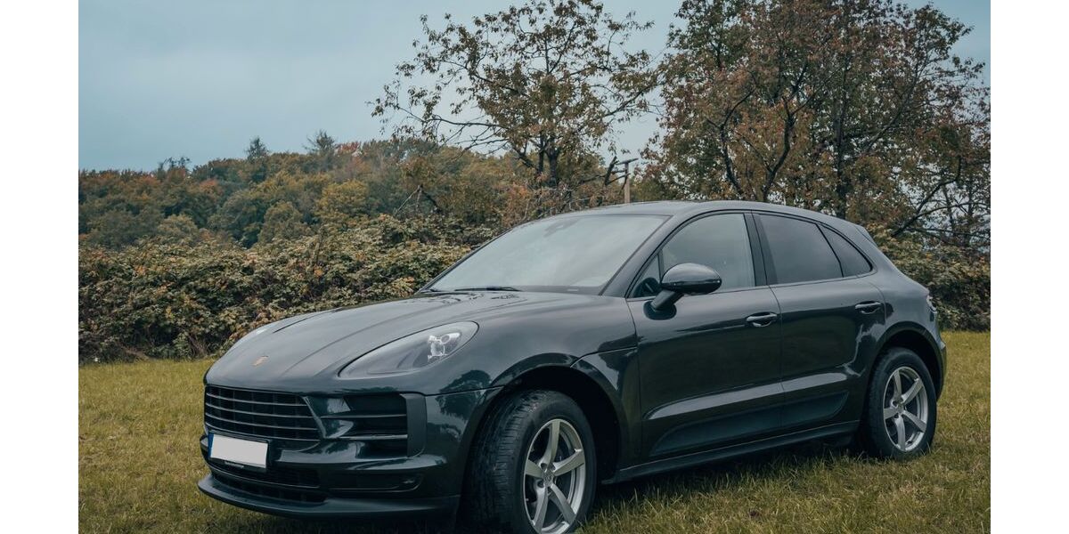 Porsche Macan 89.500 km 44.300 &euro; Winnenden 71364