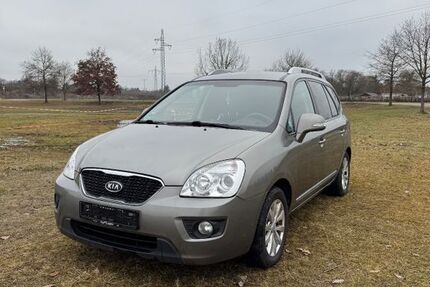 Kia Carens 91.000 km 6.399 &euro; München 81243