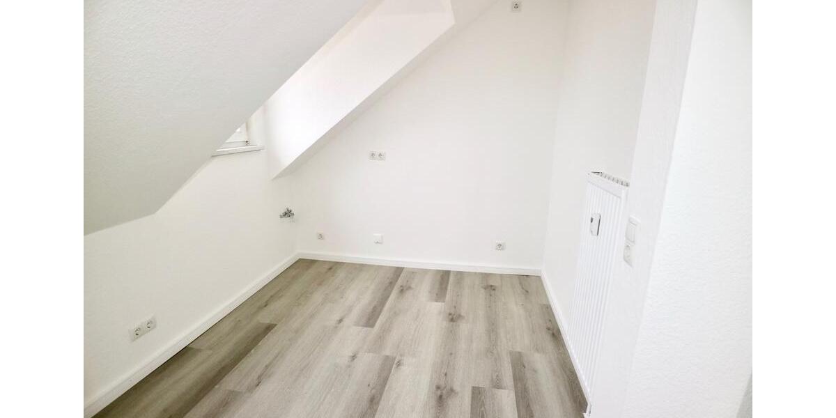 Dachgeschoßwohnung Alzey - 2 Zimmer, 45 m&sup2;, 1.390&euro; | Angebot:26405784