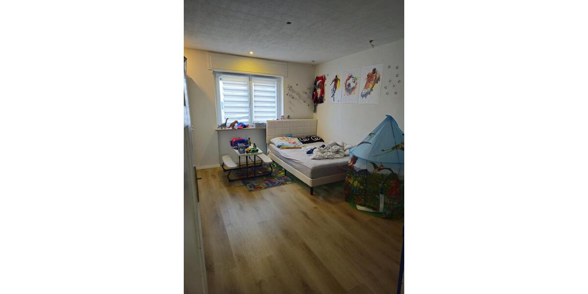 Etagenwohnung Buchen (Odenwald) - 4 Zimmer, 108 m&sup2;, 220.000&euro; | Angebot:26867413