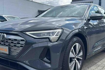 Audi Q8 e-tron 45.628 km 42.950 &euro; Hamburg 22047