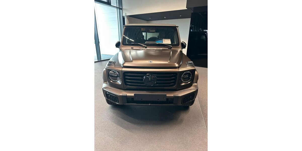 Mercedes-Benz G 450 1.300 km 174.900 € Kaisersbach 73667