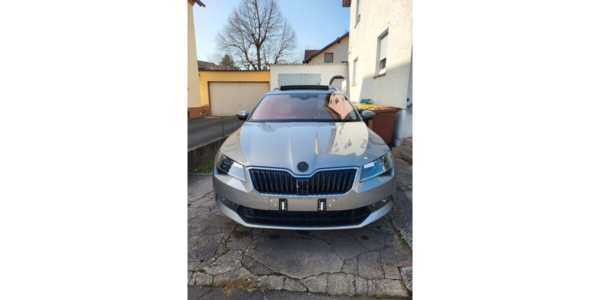 Skoda Superb 145.000 km 20.000 &euro; Trossingen 78647