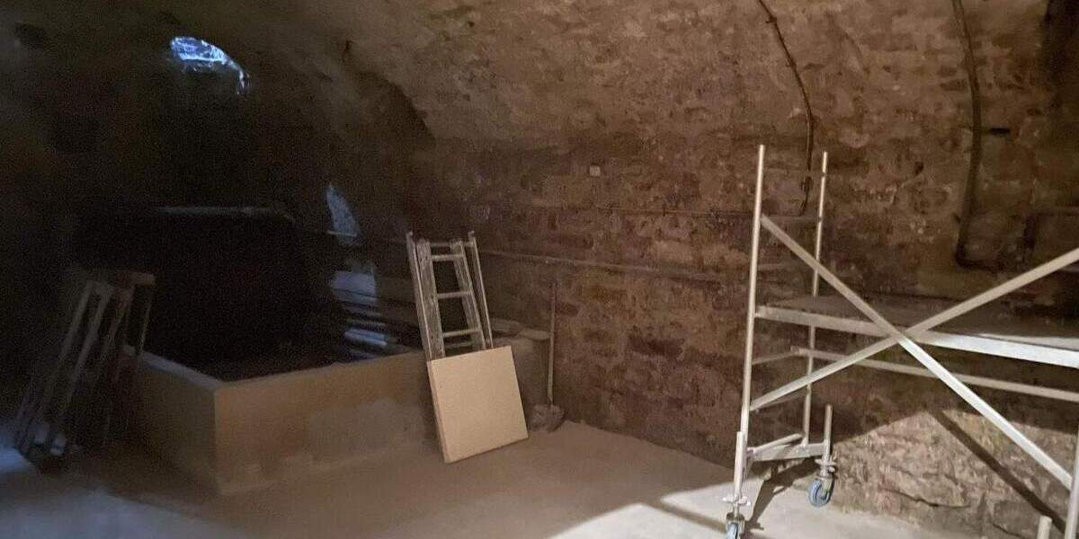 Mehrfamilienhaus, Wohnhaus Ludwigsburg Eglosheim - 1 Zimmer, 230 m&sup2;, 279.000&euro; | Angebot:25156216